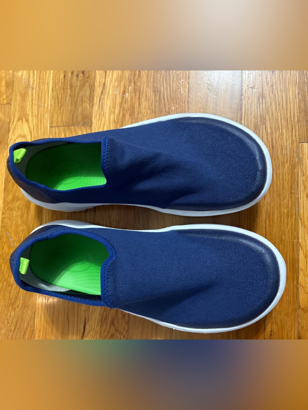 OOFOS OOmg eeZee Low women’s recovery shoes, Size 8 - Picture 5 of 10